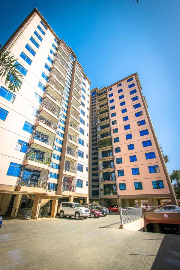 Tropical Themed 3Br And Dsq Apartment ไนโรบี ภายนอก รูปภาพ